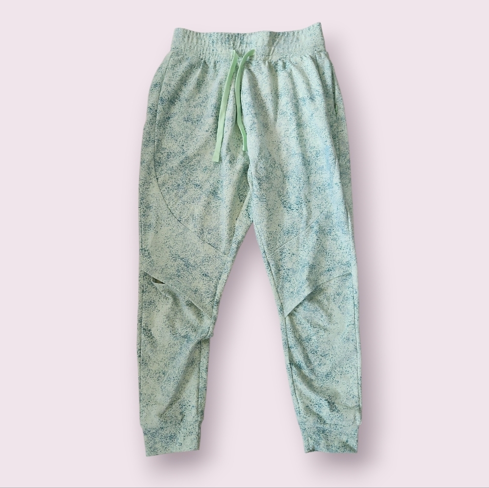 Gymshark |‎ EUC Chalk Joggers Weight Lifting Light Green Print Size S